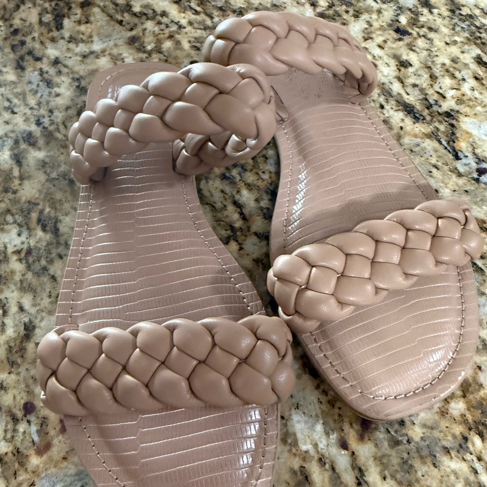 Dolce Vita Sandals Braided 7